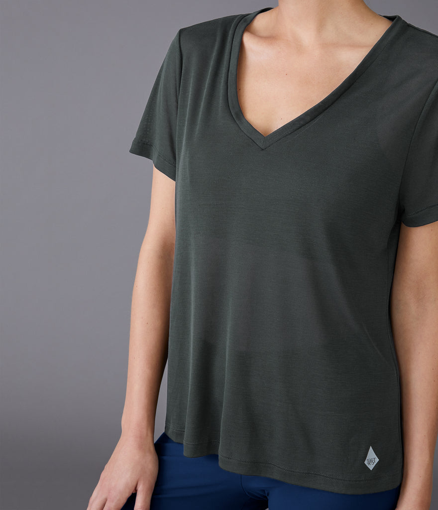 Stockholm V-neck t-shirt </br> Khaki green