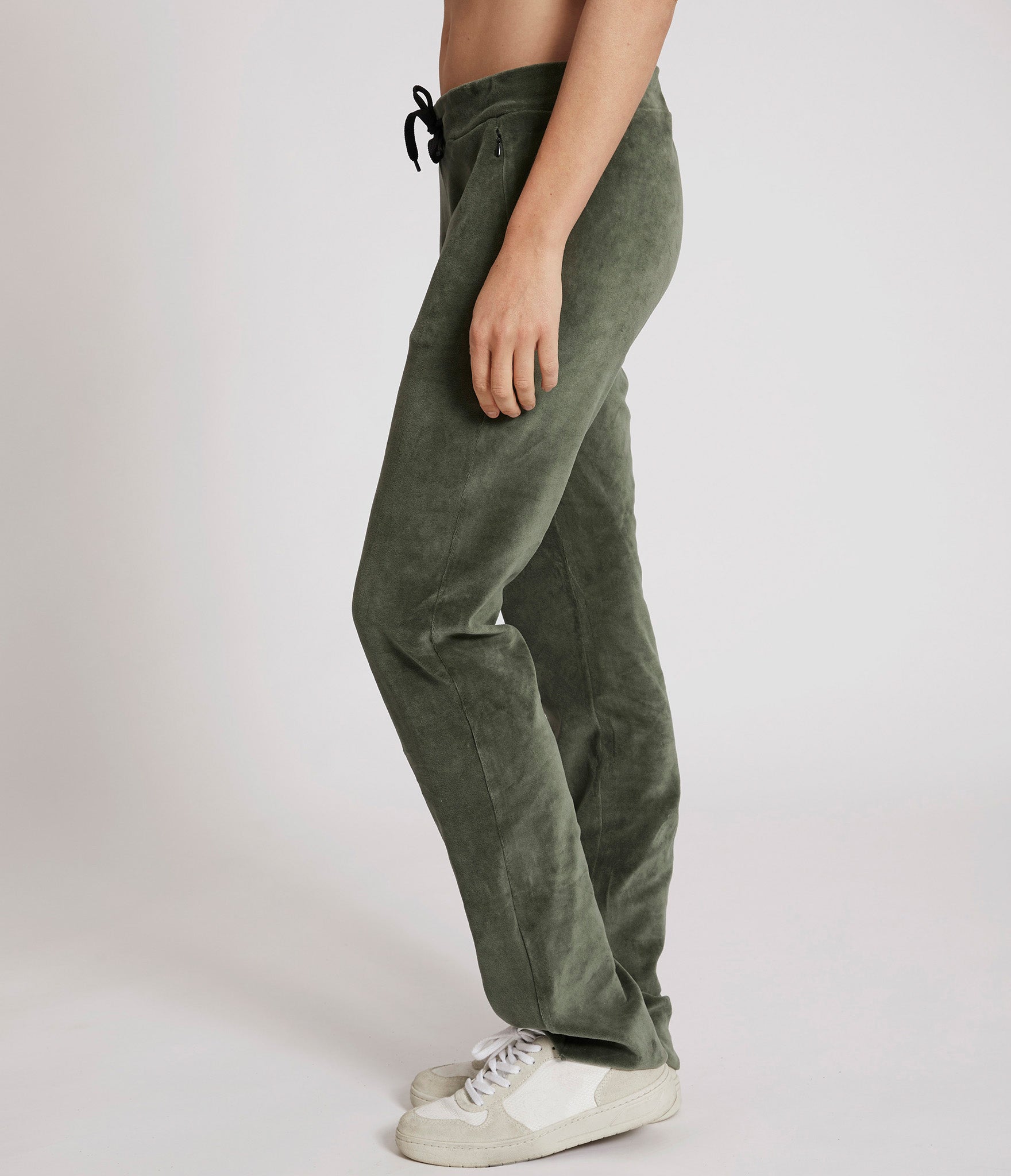 Alma velour trousers</br>Green