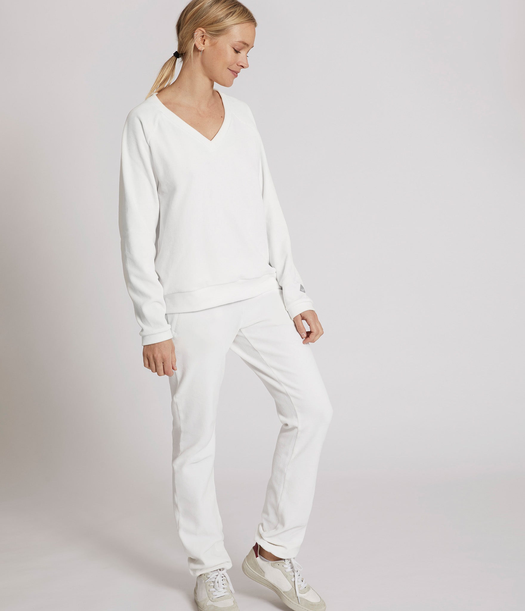 Alma velour trousers White