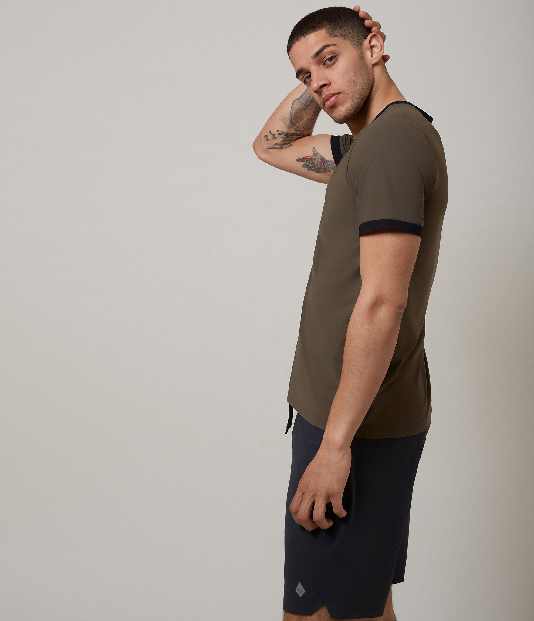 Monaco t-shirt - Khaki green – Tryst Stockholm