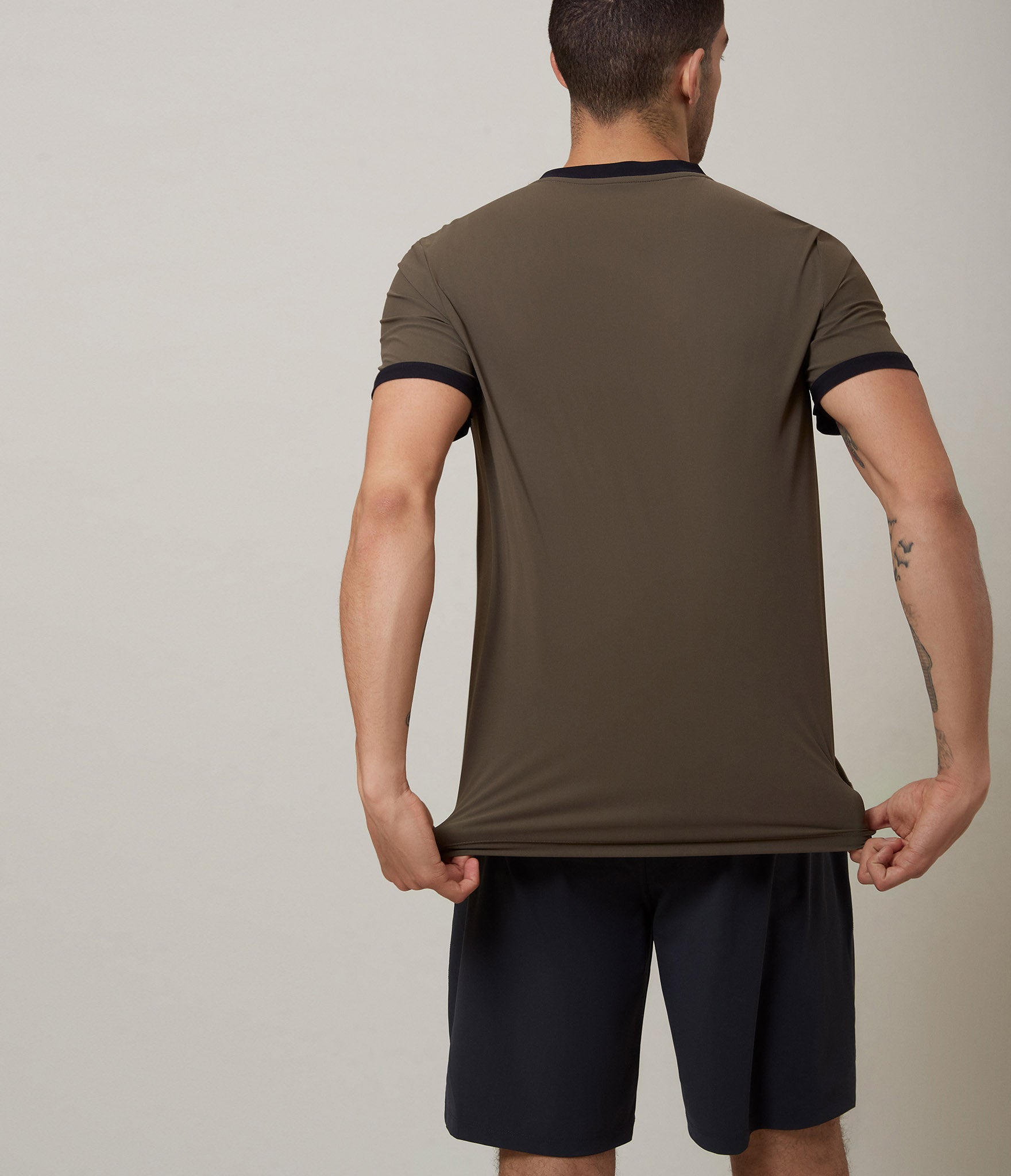 Monaco t-shirt - Khaki green – Tryst Stockholm