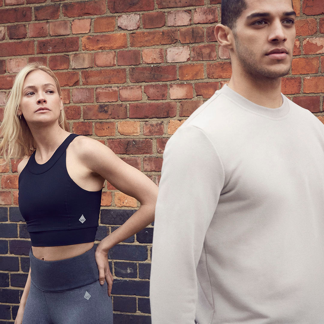 This classic sweatshirt is great for chilly mornings. Tryst Stockholm is a Scandinavian clothing brand for an active urban lifestyle. Tryst means any meeting of special significance, whether public, personal or private, including those all-important meetings with oneself.